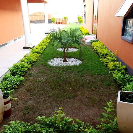 Mathlyn Guest House Francistown Exteriér fotografie