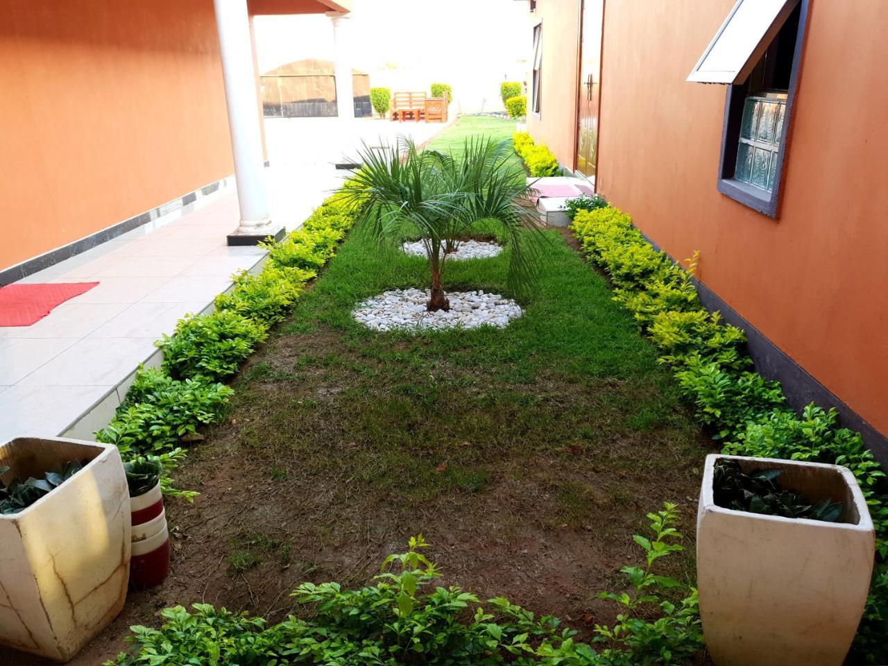 Mathlyn Guest House Francistown Exteriér fotografie