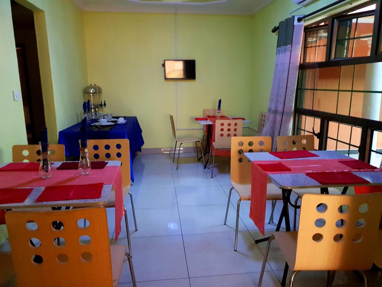 Mathlyn Guest House Francistown Exteriér fotografie